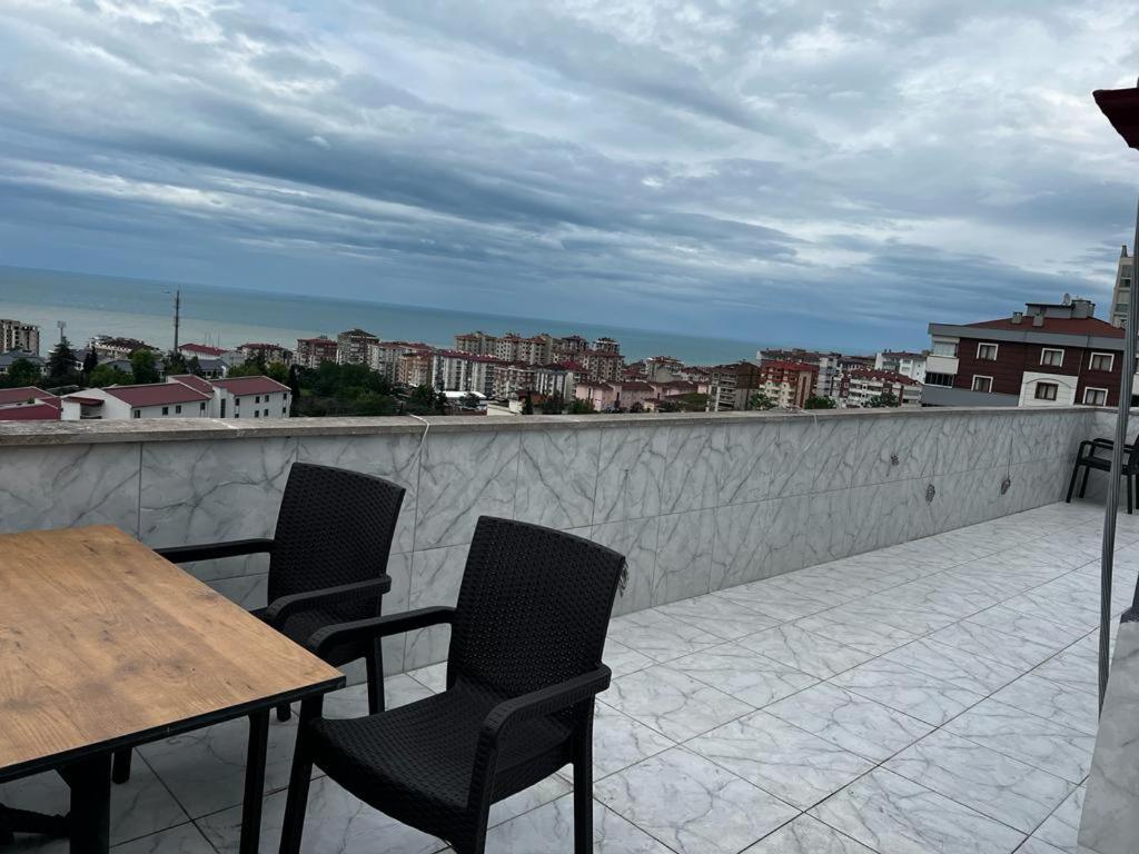 Ceyhun Apart Akcaabat Buitenkant foto
